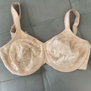Wacoal Bra 38DD Beige